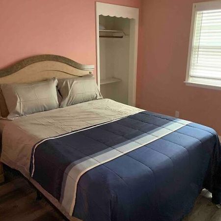 Remodeled House Minutes To Falls Attractions Villa Ниагарски водопад Екстериор снимка