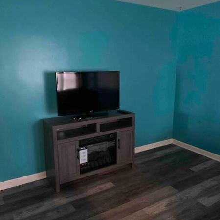 Remodeled House Minutes To Falls Attractions Villa Ниагарски водопад Екстериор снимка