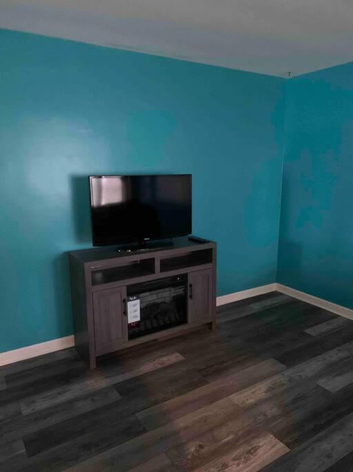 Remodeled House Minutes To Falls Attractions Villa Ниагарски водопад Екстериор снимка
